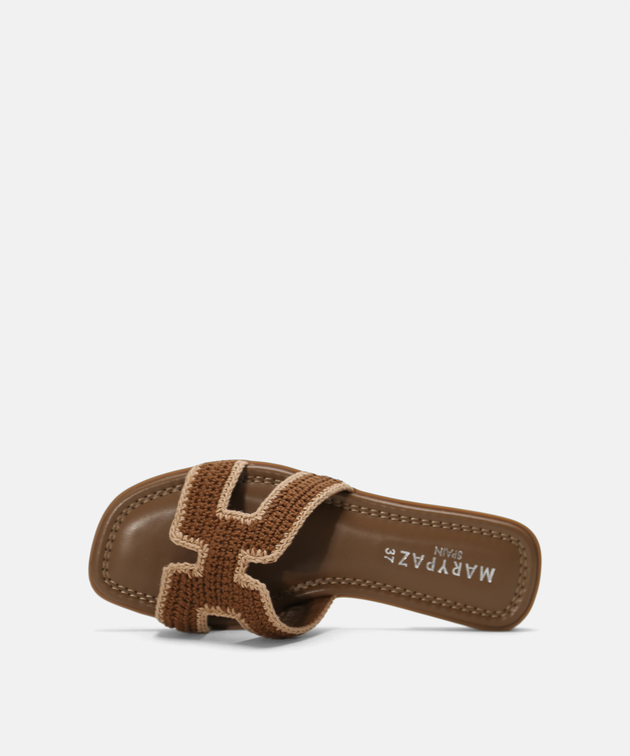 Sandalia plana bordada image number null